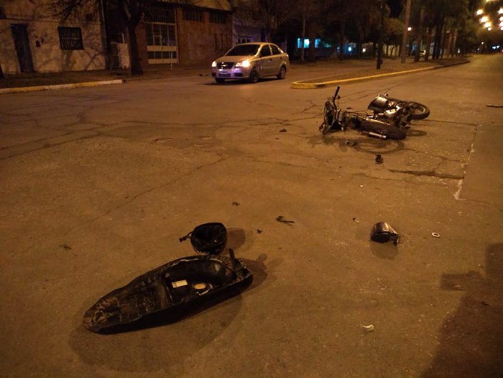 Motociclista con lesiones reservadas al accidentarse en Morteros