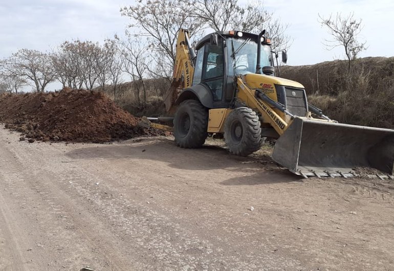 Suardi: Trabajan en el alteo de caminos y limpieza de canales