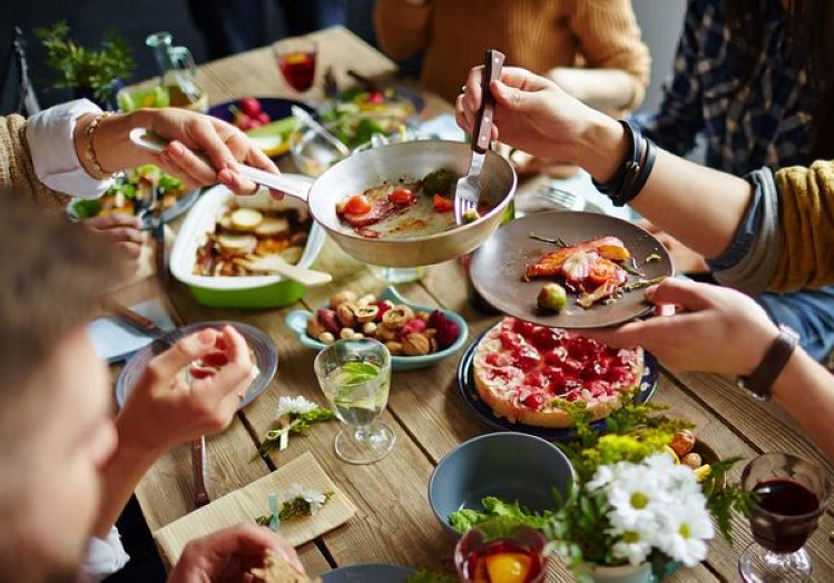 Extienden hasta el 30 de agosto la prohibición para las reuniones familiares