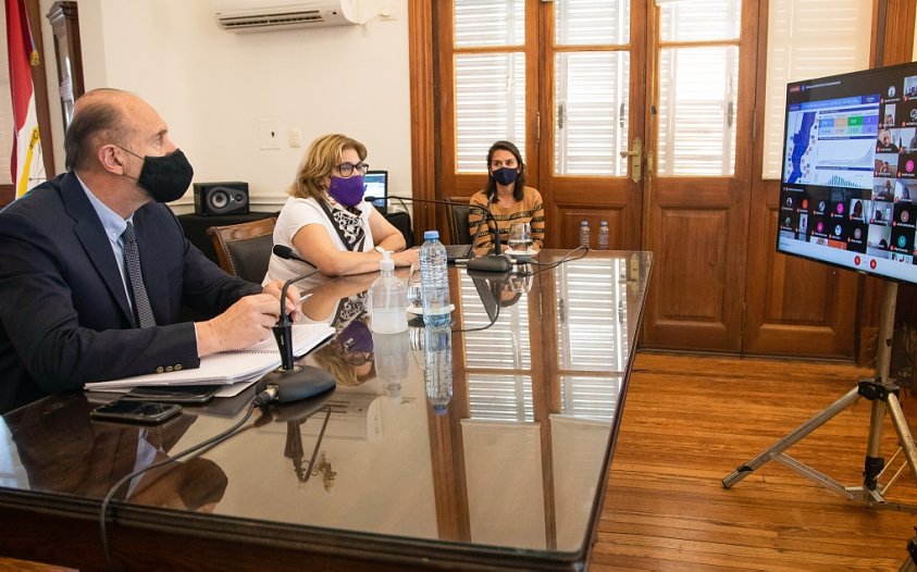 Perotti mantuvo un nuevo encuentro con el Comité de Expertos en Salud