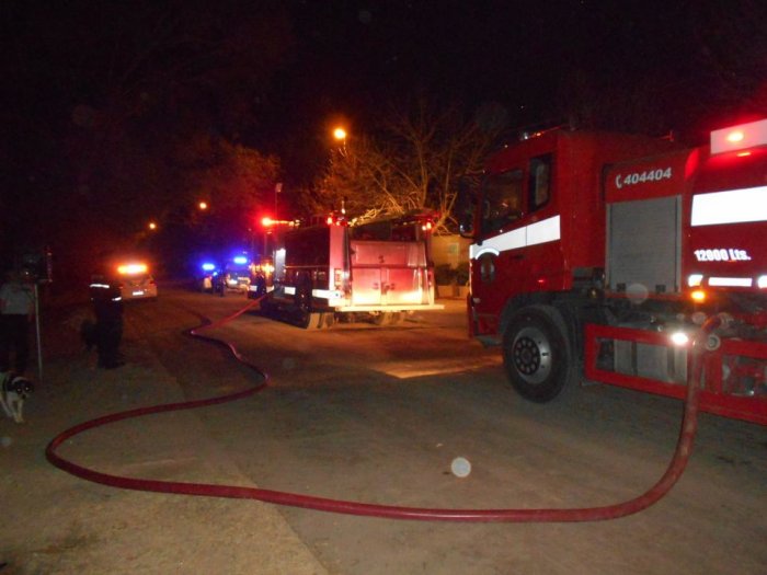 Bomberos de Morteros intervinieron en el incendio de un galpón