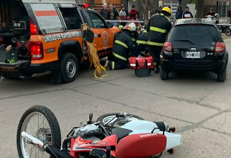 Motociclista lesionado en accidente en Brinkmann