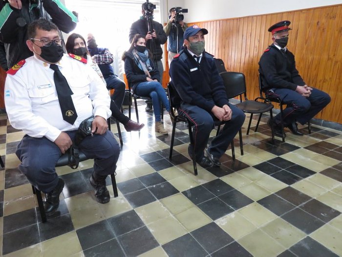 Reconocieron a bomberos que combatieron incendios en el Delta