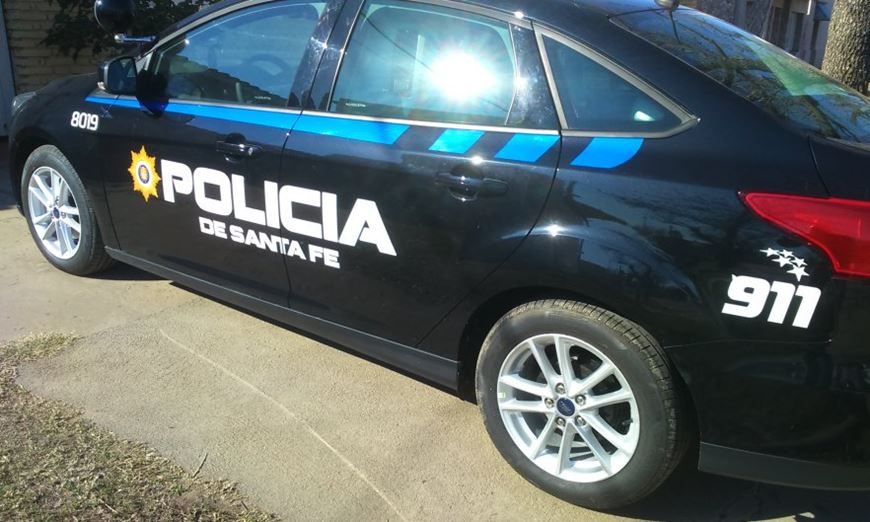 Volcó un automovilista en zona rural de Suardi