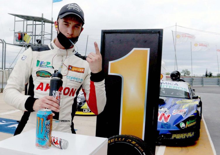 Tomy Brezzo logró su primer triunfo en el TC Pista