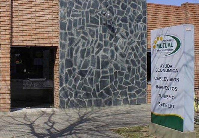 Detrás de la Mutual Chipión funcionaba una mesa de dinero