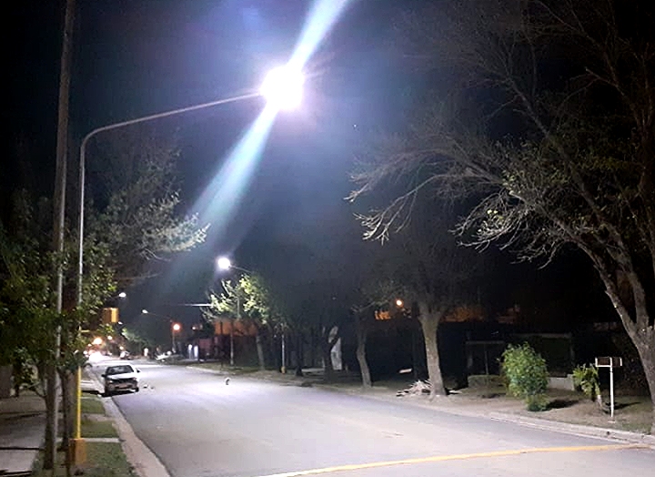 Suardi: Avanza la colocación de luces Led en calle Zavaleta