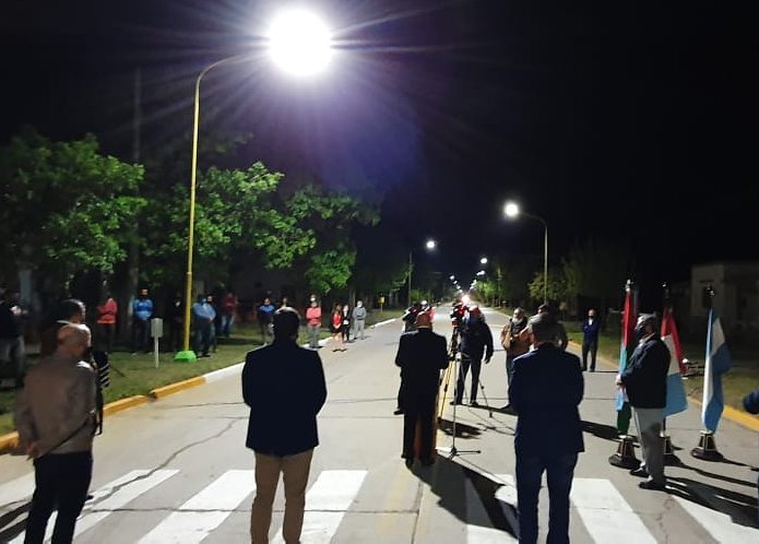 Inauguraron la nueva iluminación del ingreso a Moisés Ville