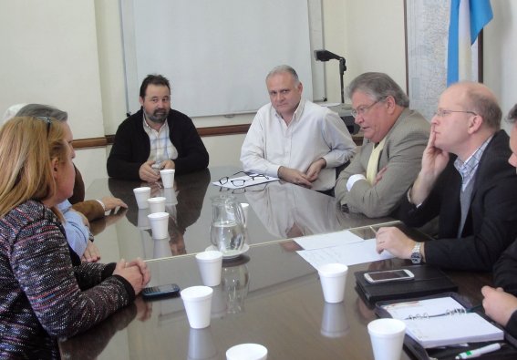 Fascendini recibió a entidades de productores pero no a APLA