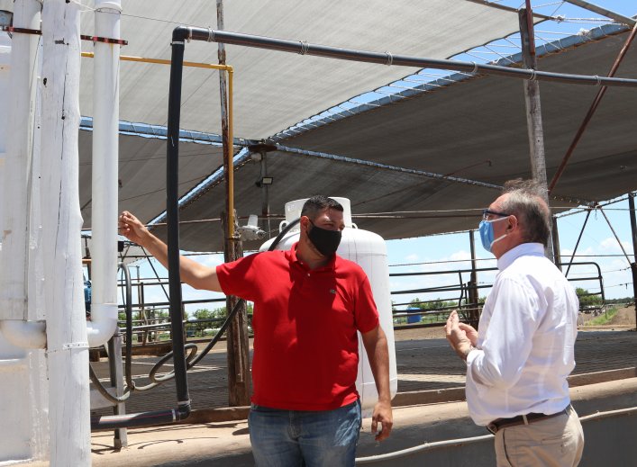 Costamagna visitó establecimientos tamberos del depto. Castellanos