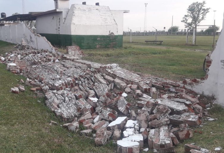 Fuerte tormenta afectó la localidad de Col. San Bartolomé