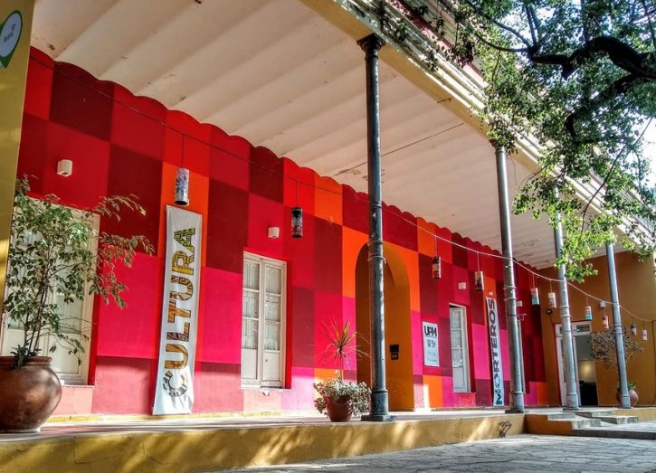 Muestra de artesanías y manualidades en Morteros