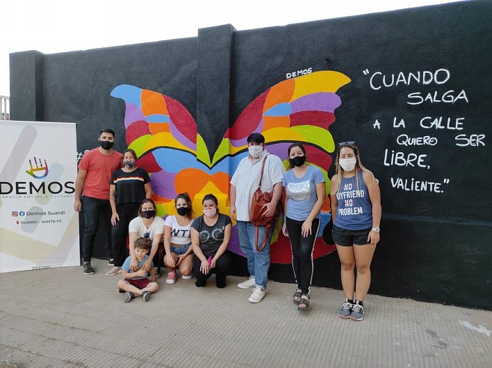 Suardi: Fundación Demos pintó un mural en calle Zavaleta