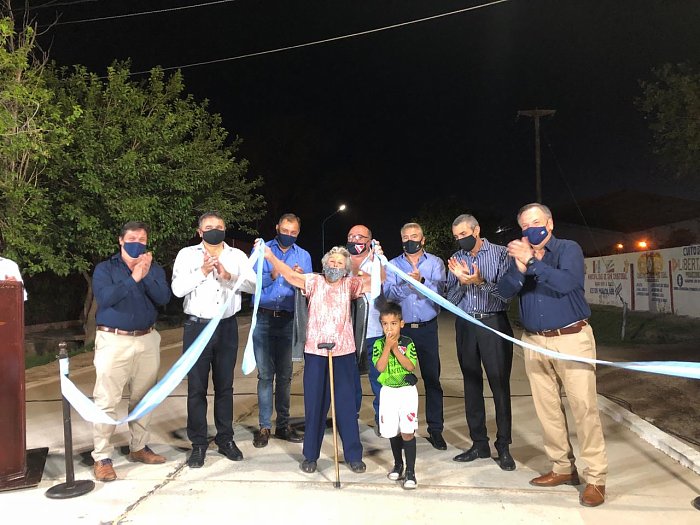 Inauguraron pavimento e iluminación Led en San Cristóbal