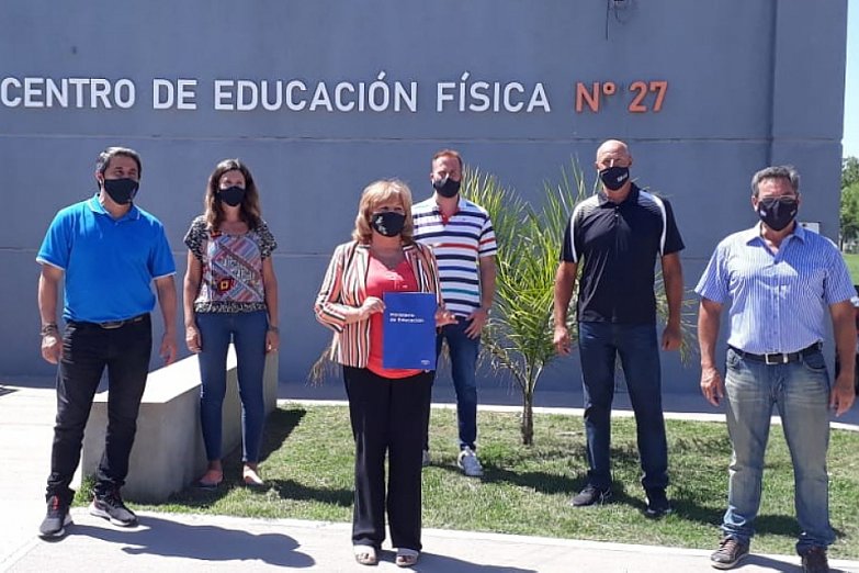 Entregaron fondos a instituciones educativas del departamento Castellanos