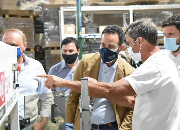 Sukerman recorrió empresas de las localidades de Susana y Ramona