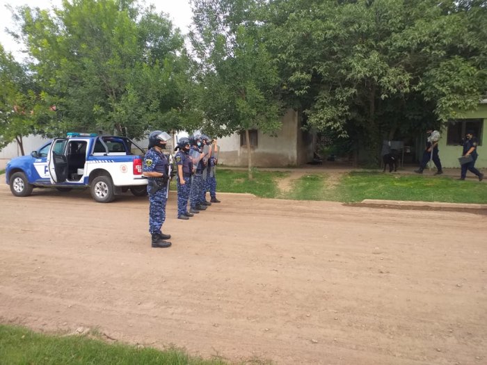 Cuatro detenidos por organizar fiestas clandestinas en Brinkmann
