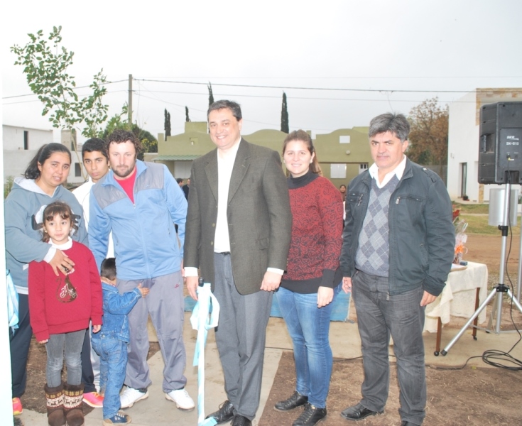 Brinkmann: inauguraron una nueva vivienda del Programa 