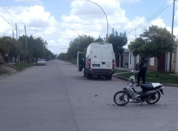 Chocaron una moto y un utilitario en Balnearia