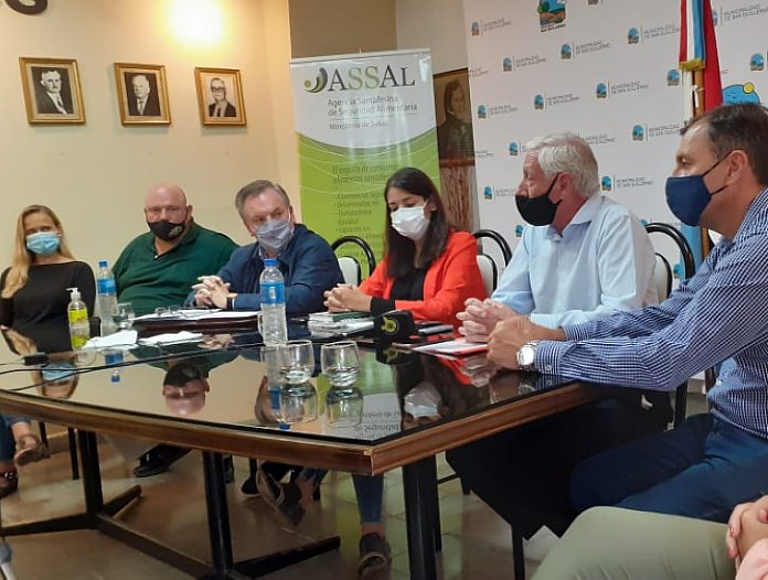Los Intendentes Boscarol y López junto al Senador Michlig piden respuestas a la provincia