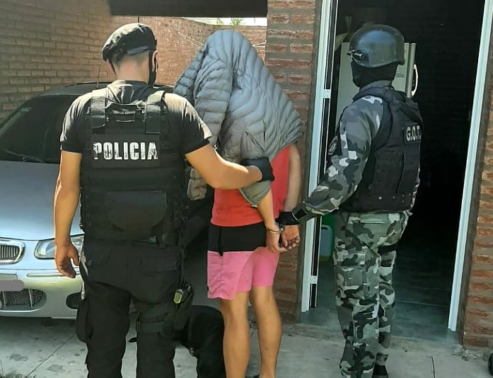 Detenido por abuso y portación de arma de fuego