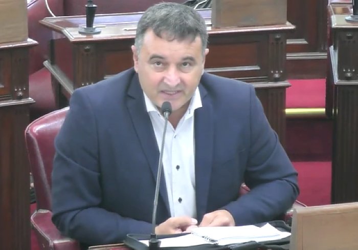 El Diputado González volvió a reclamar por transporte rural y copa de leche