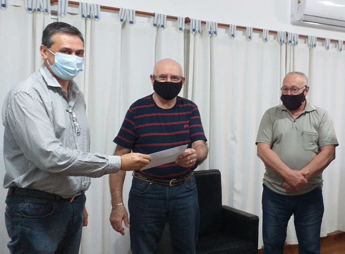 Municipalidad de Brinkmann entregó un subsidio a Bomberos Voluntarios