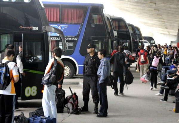 Las tarifas de colectivos tendrán un incremento del 23 %