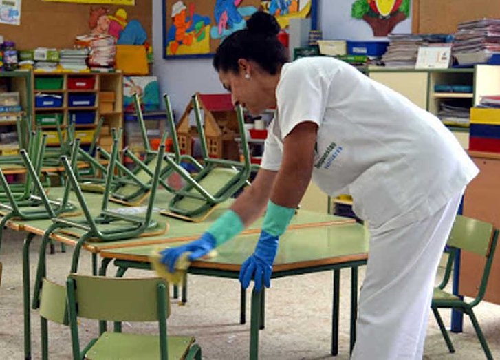 Crearon 21 cargos de porteros en escuelas del departamento