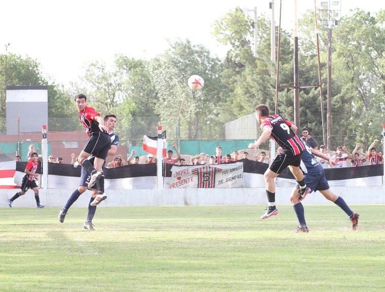 Clubes piden a Schiaretti que habilite la vuelta del fútbol