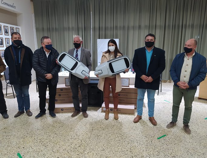 Michlig entregó luminarias led y aportes para Suardi, San Guillermo y Las Palmeras

