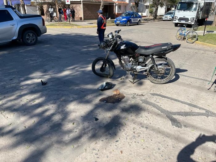 Motociclistas lesionados en accidente en Brinkmann