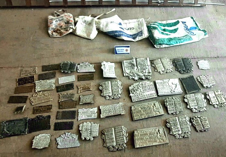 Recuperaron las placas robadas en los cementerios de Morteros