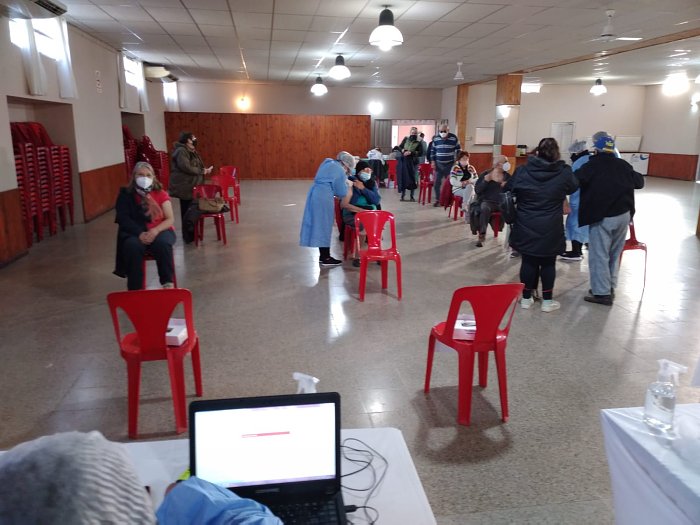 Gran aceptación en Suardi a la combinación de vacunas