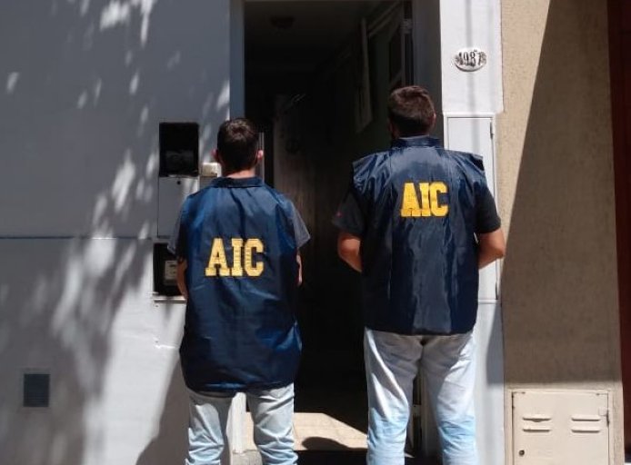 Agente policial de Hersilia implicado en una estafa con dólares falsos