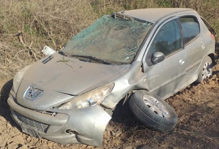 Accidente en zona rural de Seeber