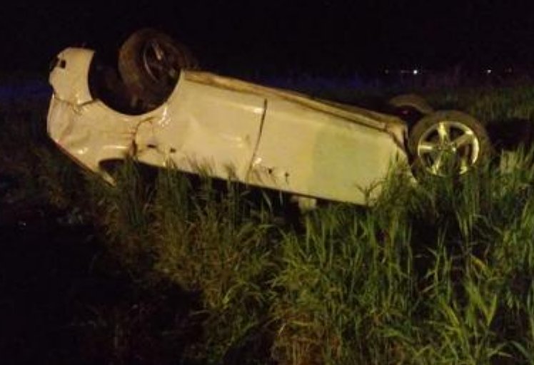 Vuelco sin lesionados en Estación Luxardo