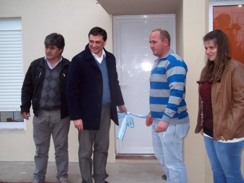 Brinkmann: Tévez inauguró una nueva vivienda del plan 