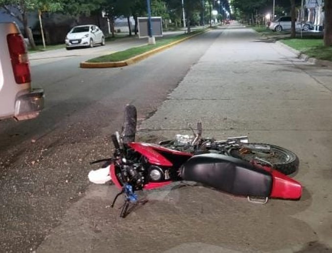 Motociclista grave al accidentarse en Villa Trinidad