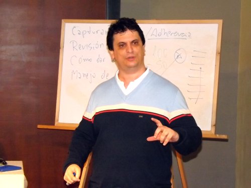 Claudio Vasalo abrió el ciclo educativo 
