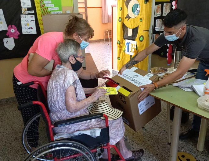 La abuela de 100 años que fue a votar en Suardi
