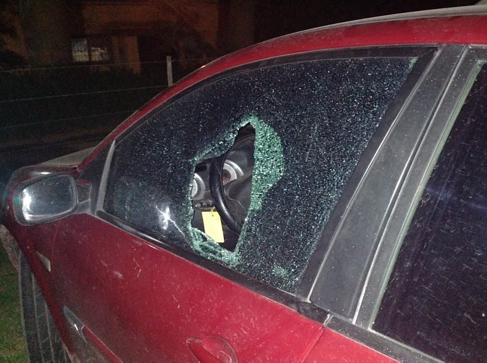 Los rompe vidrios atacaron otro auto en Morteros