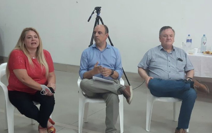 Analizaron programas para mejorar la conectividad en el departamento