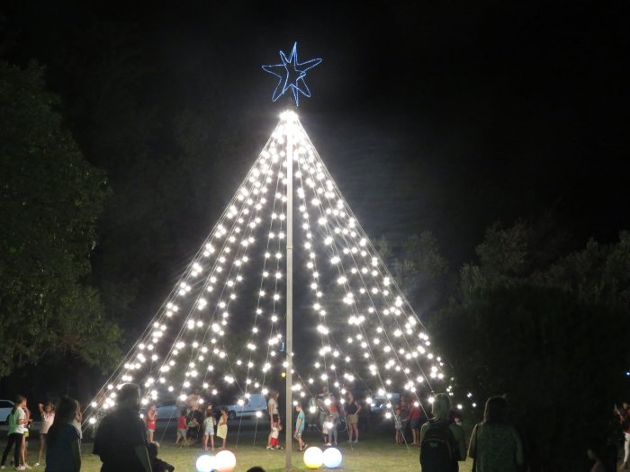 Los que hacemos Radio Belgrano les deseamos una Felíz Navidad !!!!!!