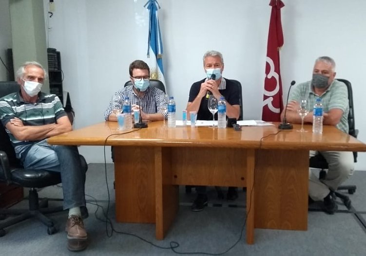 Cooperativas de Morteros y Brinkmann traspasan el manejo del agua
