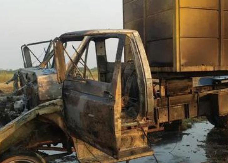 Se incendió un camión de una cooperativa de Suardi