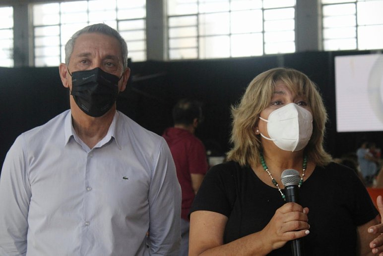 Martorano informó que ya se aplicaron 1.100.000 terceras dosis en toda la provincia
