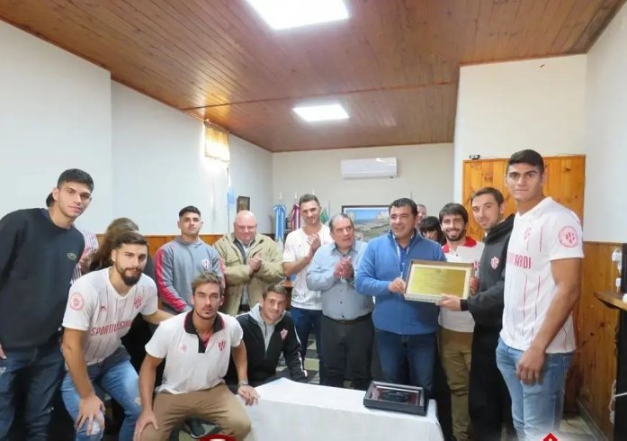 Reconocimiento del Concejo a Sportivo Suardi