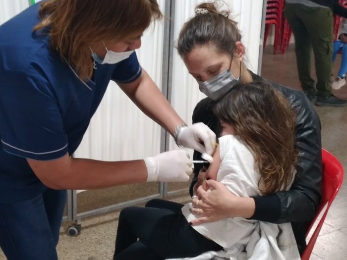 La provincia comenzó la campaña de vacunación antigripal pediátrica