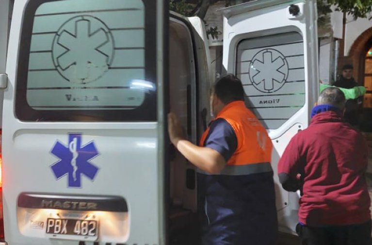 Morteros: Motociclista intentó evitar un control y atropelló a dos mujeres